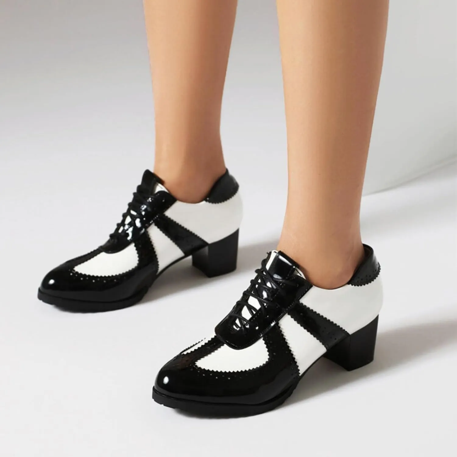 Women's Round Toe Lace-Up Leather Perforated Oxfords Mid Block Chunky Heels Patchwork Brogues Classic Comfortable Wingtip Derby Saddle Pumps Shoes